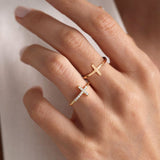 Halo Cross Ring Set